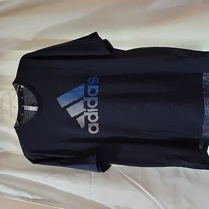 Mens adidas t-shirt size xl